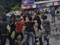 HENDAK MENGHALAU MASSA AKSI, SALAH SATU PERSONIL POLDA SULBAR MENJADI KORBAN PENGEROYOKAN