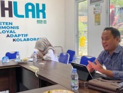 Kabag Umum dan Keuangan Sekrtariat DPRD Sulbar Bertemu PT. Brantas Abipraya Bahas Rekonstruksi Gedung DPRD