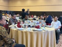 Wakili Sekwan, Kabag Umum Sekretariat DPRD Provinsi Sulbar Bacakan Persetujuan Bersama Ranperda RPJPD 2025-2045