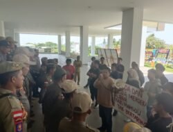 Gerakan Pemuda Dan Mahasiswa Merdeka Sulbar Meminta DPRD Sulbar Evaluasi Kinerja Bawaslu Mamuju