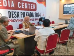 Tim Desk Pilkada Sulbar Melaksanakan Rapat Koordinasi Mengenai Kasus Camat Kalumpang Diduga Melanggar Netralitas ASN.