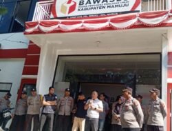 Pemerhati Demokrasi Sulbar Demo Kantor Bawaslu Mamuju Dan Meminta Gakkumdu Bekerja Profesional Dan TeransParan