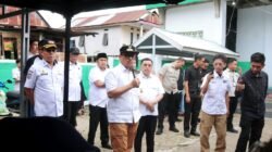 Gubernur Suhardi Duka Pangkas Harga Bawang hingga Telur di Pasar Murah Majene, Warga Antusias