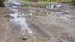 Jalan Rusak Bertahun-Tahun di Mamuju, Bukti Kegagalan Struktural Kepemimpinan Daerah